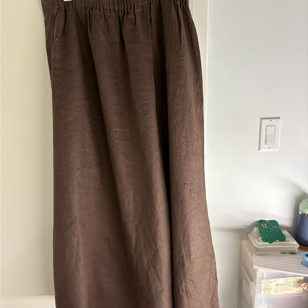 Elegant Brown Maxi Skirt - Picture 5 of 5